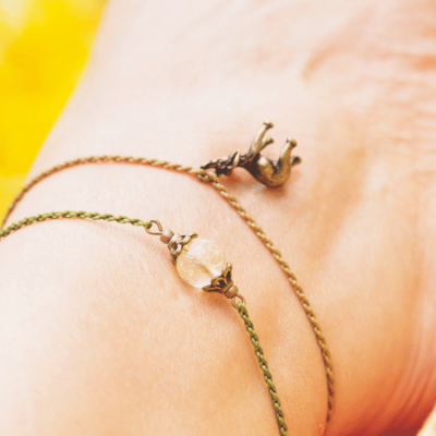 gelang kaki tali merah