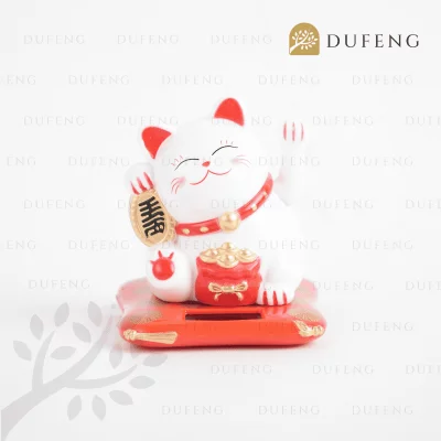 Maneki Neko Solar Sit