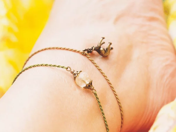 gelang kaki tali merah