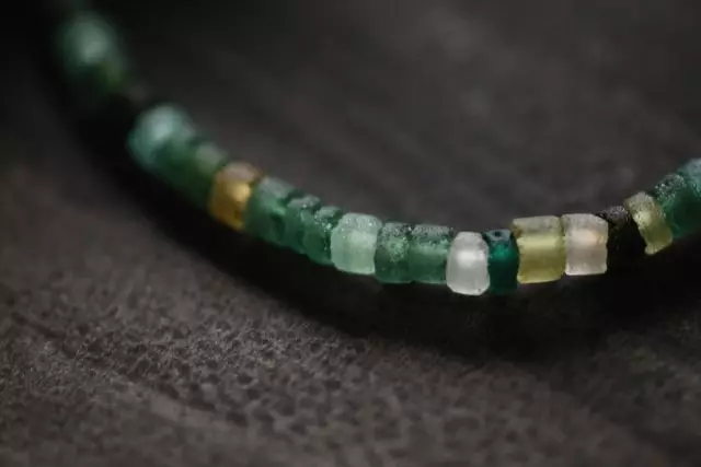 arti gelang hijau